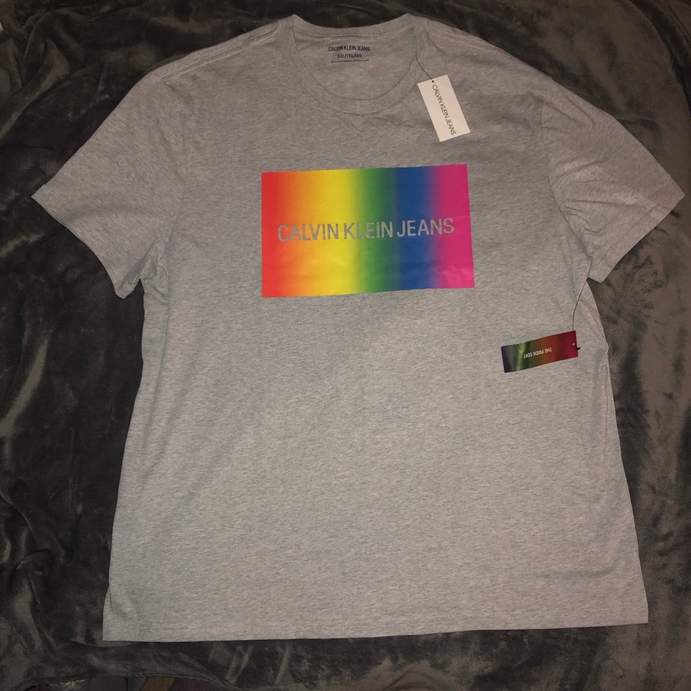 Calvin Klein T shirt